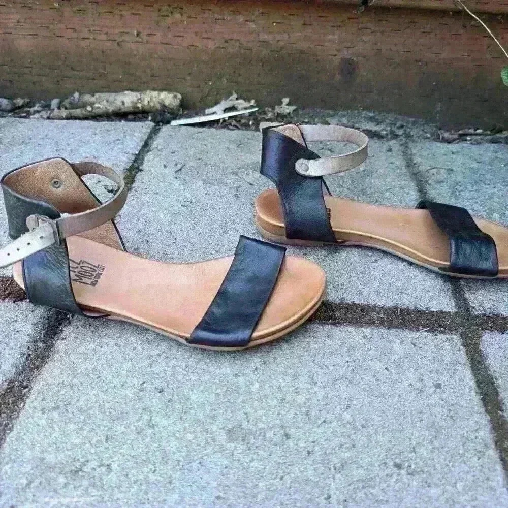 Miz mooz classic tan and black leather flat sandals size 6 - Picture 2 of 5